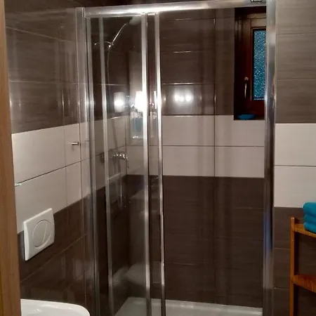 アパート Apartament C6